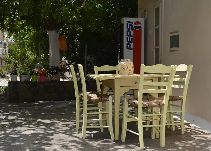 Ξενοδοχείο Dimitra Καμένα Βούρλα